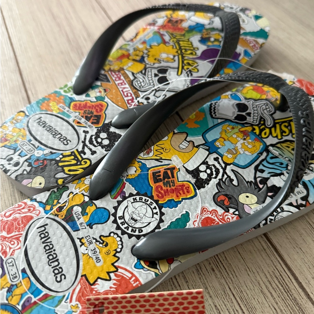 NEW Simpsons Havaianas US Size 6/7